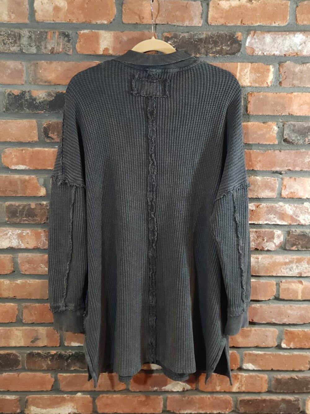 We the Free by Free People Oversized Waffle Knit Travis Polo in Gray Women's M - Picture 6 of 8
